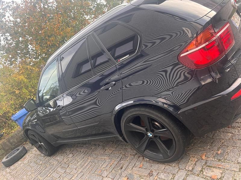 Schwarz Gebraucht 2010 BMW X5 M Performance SUV | 17.499 € (Fairer Preis) - Bild 1/4
