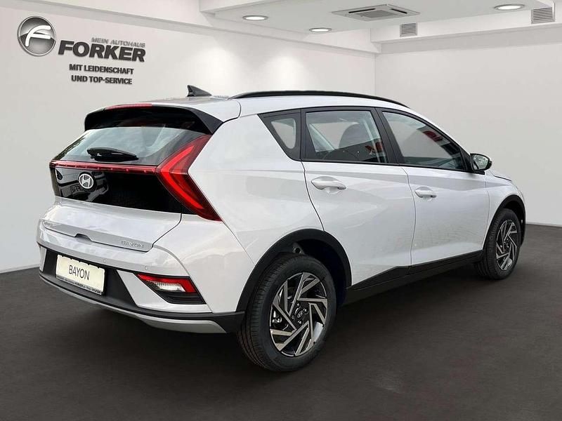 Gebraucht Hyundai Bayon Trend 101 PS (74 kW) 2025 Grau SUV