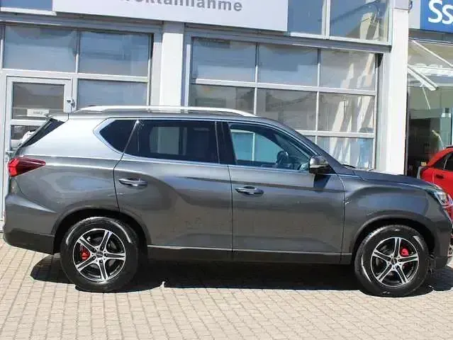 Gebraucht SsangYong Rexton Sapphire 203 PS (149 kW) 2022 Marble grey m SUV
