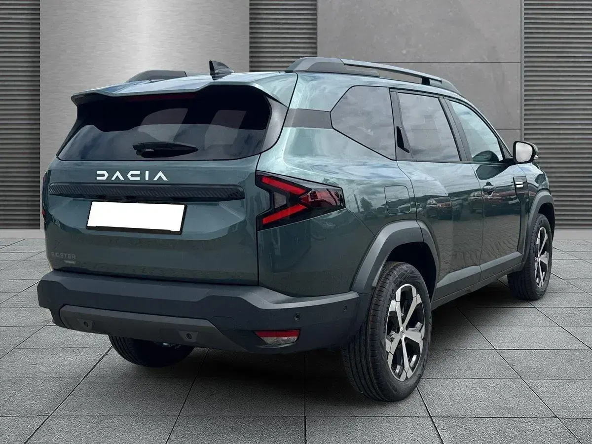 Neu Dacia Bigster Journey 158 PS (116 kW) 2025 Zedergrün SUV