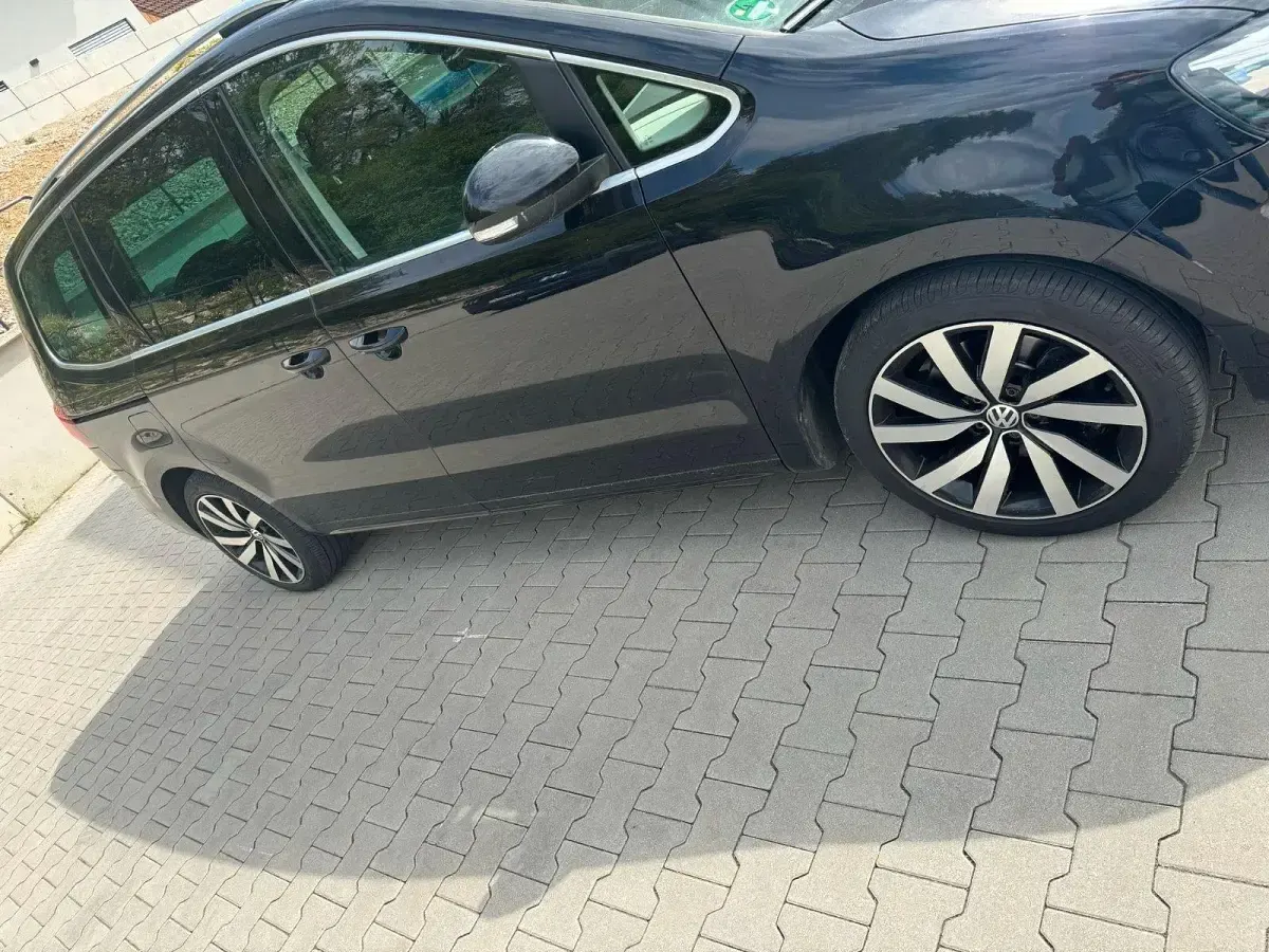 Gebraucht VW Sharan 184 PS (135 kW) 2016 Schwarz Van / Kleinbus