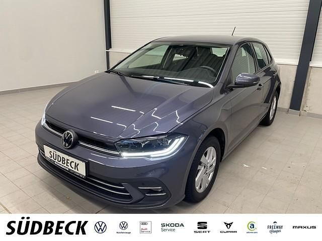 Gebraucht VW Polo Style 95 PS (69 kW) 2022 Rauchgrau metallic Kleinwagen