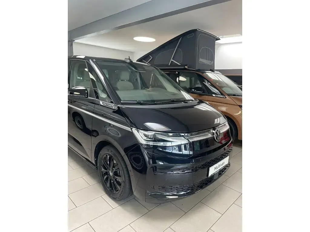 Usata VW Multivan Style 150 CV (110 kW) 2026 Nero Monovolume