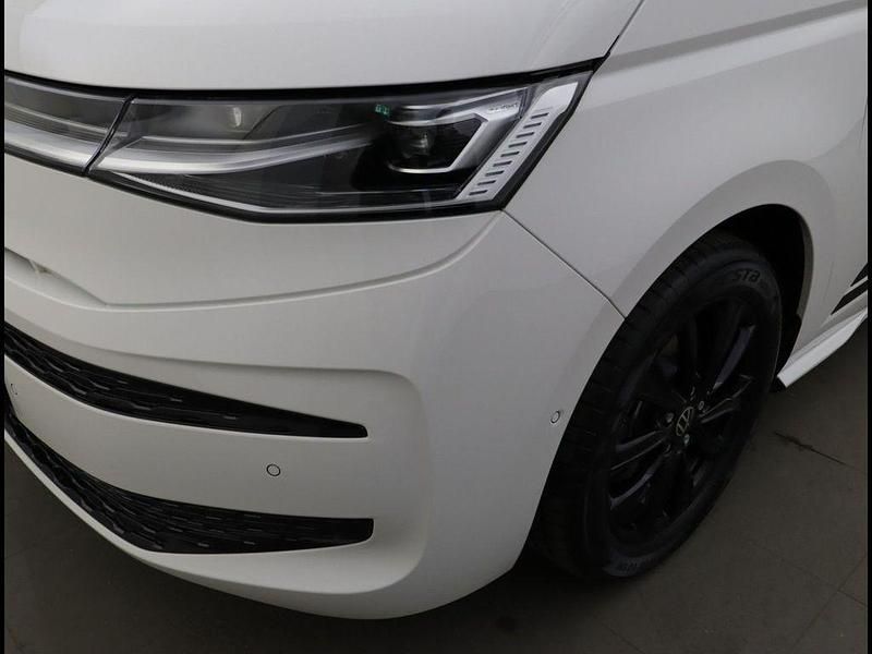 Neu VW Multivan Life 150 PS (110 kW) 2026 Candyweiß (white), solid Van