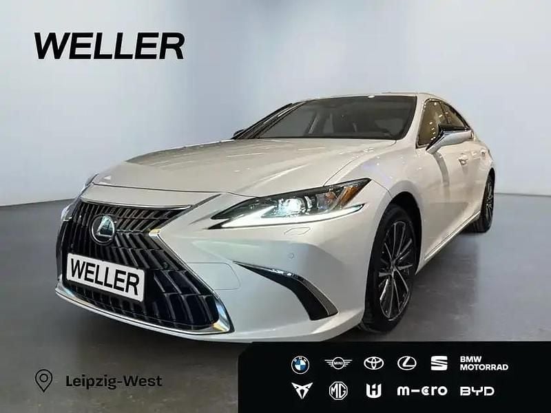 Neu Lexus ES300 218 PS (160 kW) 2026 Sonic white (weiss) Limousine