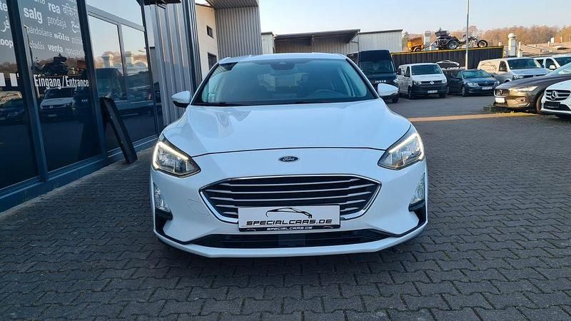 Gebraucht Ford Focus 120 PS (88 kW) 2020 Weiß Limousine