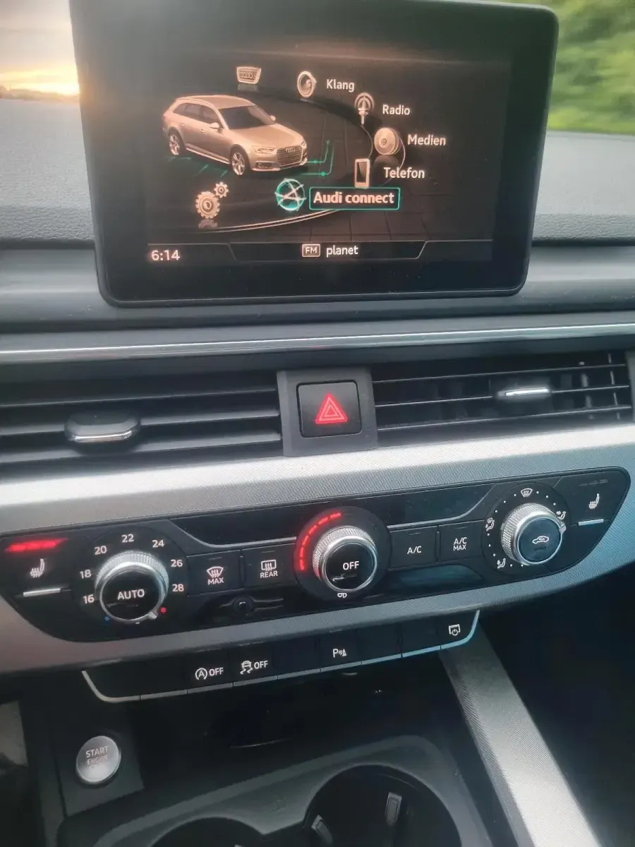 Używany Audi A4 150 KM (110 kW) 2019 Czarny Kombi