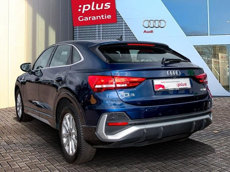 Gebraucht Audi Q3 Ambiente 150 PS (110 kW) 2025 Navarrablau metallic SUV