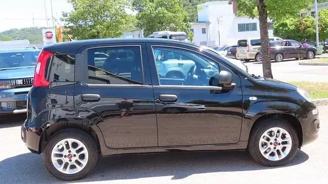 Gebraucht Fiat Panda Easy 69 PS (50 kW) 2018 Schwarz Kleinwagen