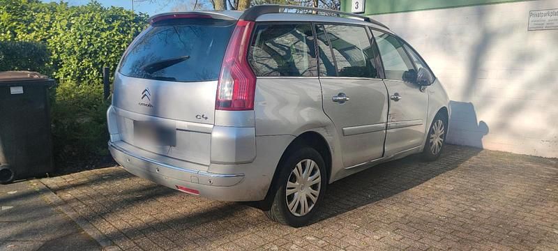 Gebraucht Citroën C4 Picasso 112 PS (82 kW) 2012 Silber Van / Kleinbus