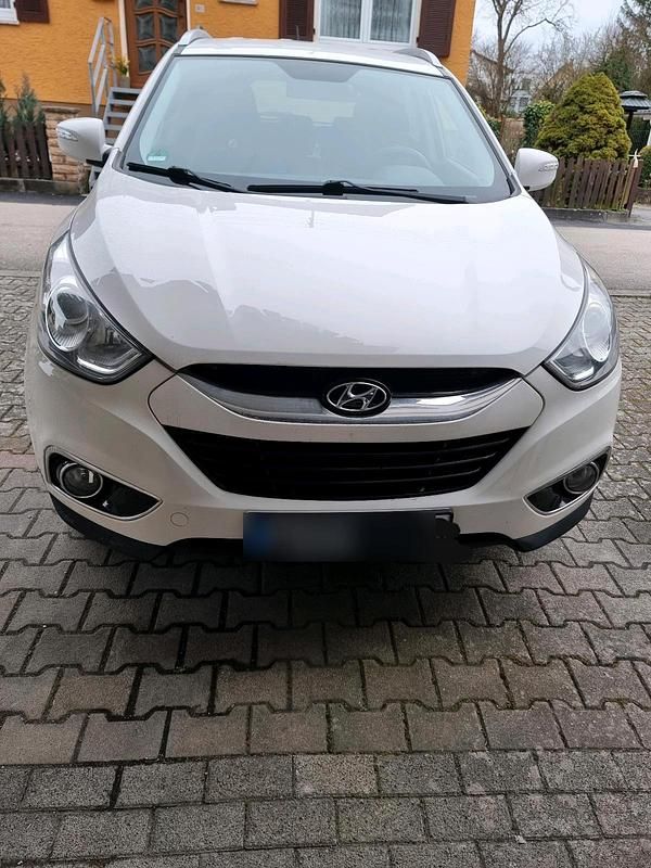 Gebraucht Hyundai ix35 163 PS (119 kW) 2012 Weiß SUV