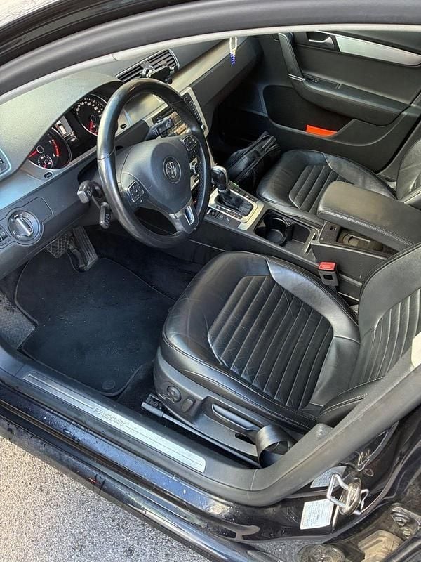 Gebraucht VW Passat Highline 143 PS (105 kW) 2013 Schwarz Kombi