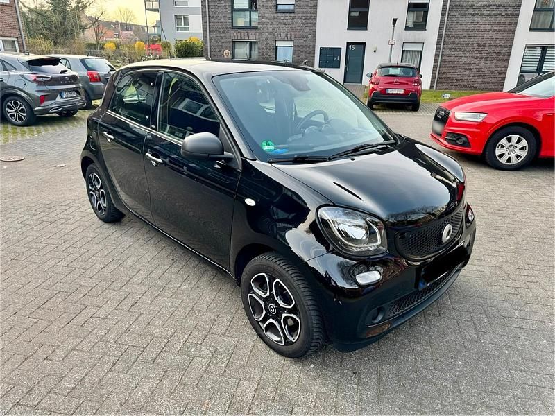Usata Smart ForFour 60 CV (44 kW) 2019 Nero Utilitaria