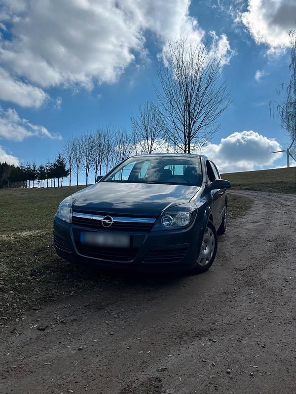 Gebraucht Opel Astra 105 PS (77 kW) 2006 Blau Kleinwagen