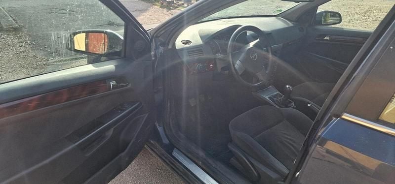 Gebraucht Opel Astra 150 PS (110 kW) 2005 Blau Limousine
