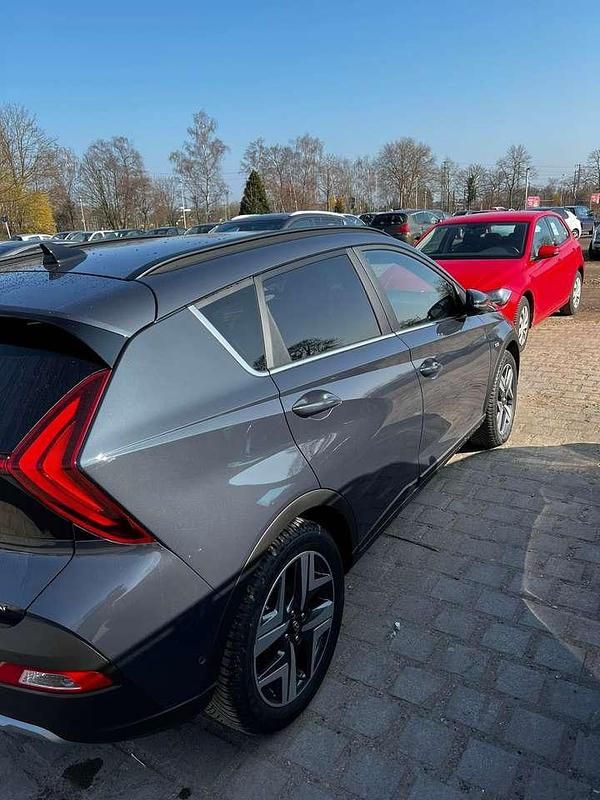 Gebraucht Hyundai Bayon Prime 101 PS (74 kW) 2022 Grau SUV