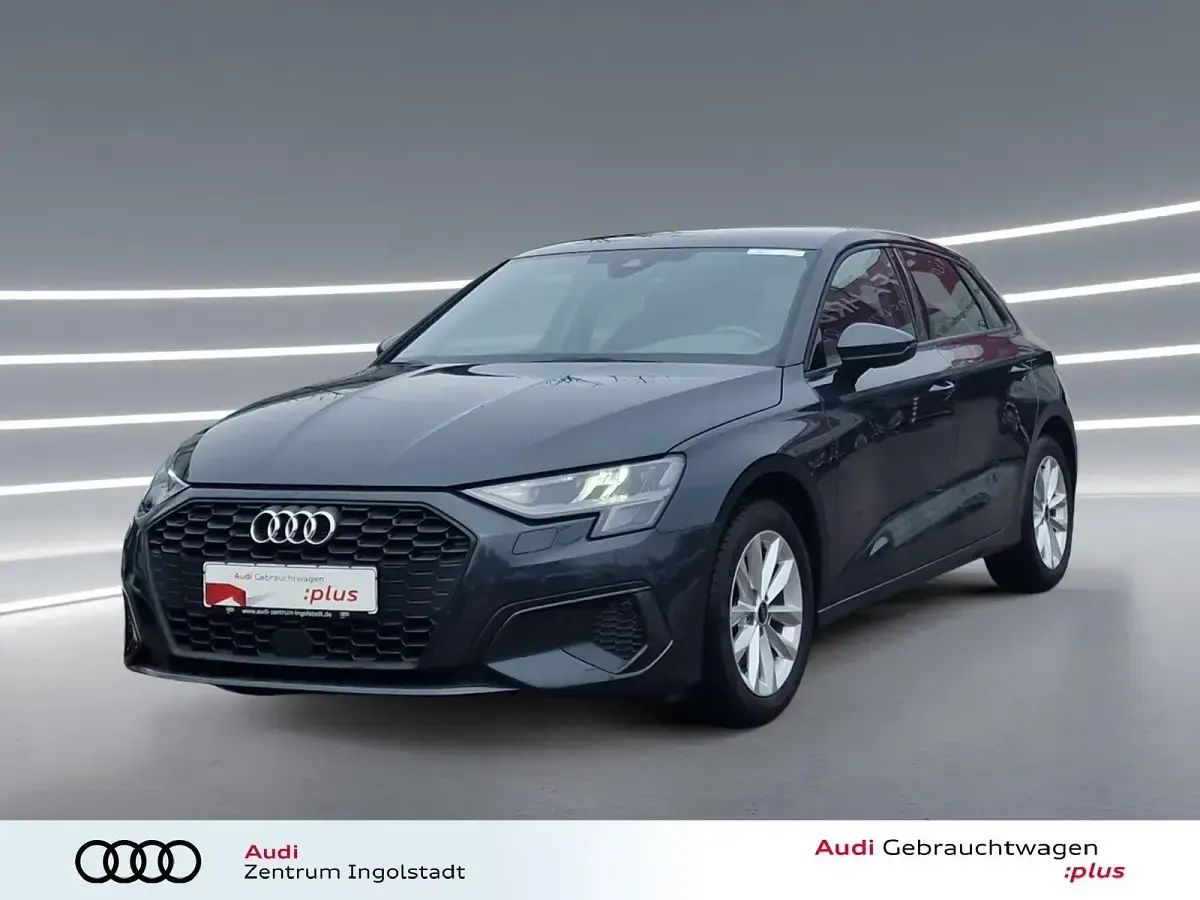 Gebraucht Audi A3 Ambiente 150 PS (110 kW) 2023 Manhattangrau metallic Limousine