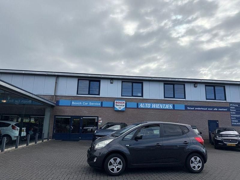 Grau Gebraucht 2013 Kia Venga 2 Kleinwagen | 3.450 € (Guter Preis) - Bild 1/4