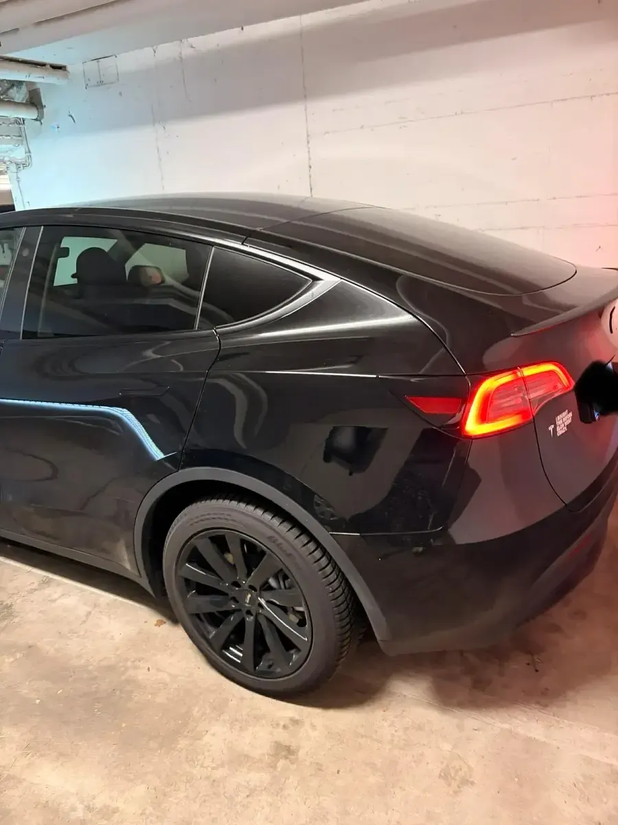 Gebraucht Tesla Model Y Long Range AWD 389 kW (530 PS) 2024 Schwarz SUV