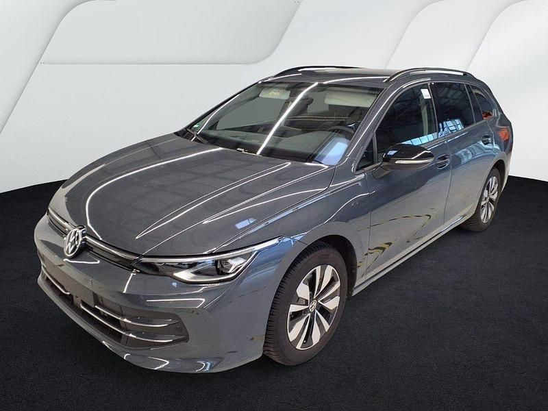 Gebraucht VW Golf VIII Goal 150 PS (110 kW) 2025 Delfingrau Kombi