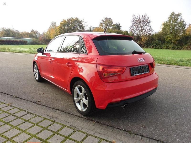 Rot Gebraucht 2017 Audi A1 Sportback Design Kleinwagen | 13.500 € (Fairer Preis) - Bild 1/4