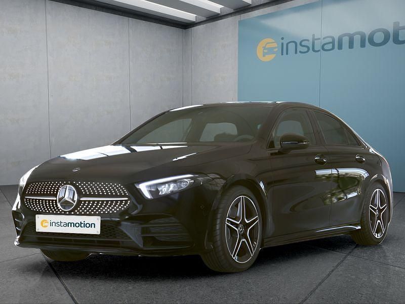 Schwarz Gebraucht 2022 Mercedes A250 Kleinwagen | 28.549 € (Etwas zu teuer) - Bild 1/4