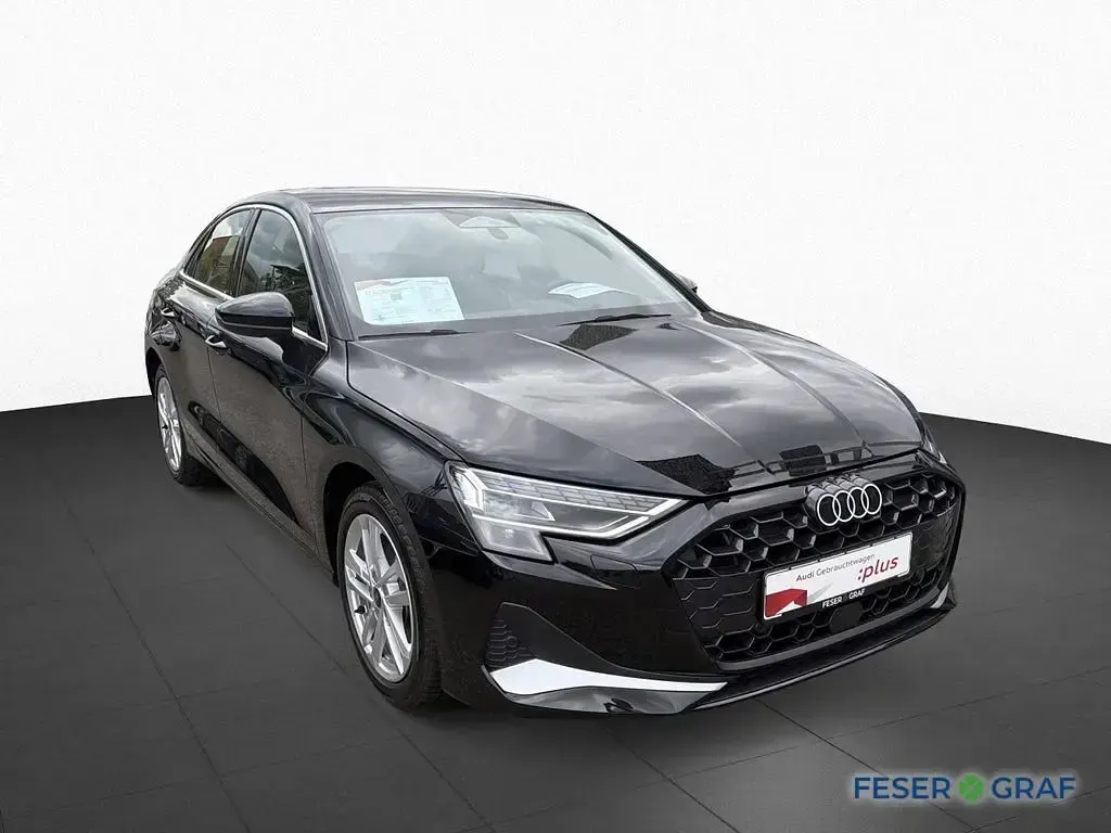 Gebraucht Audi A3 Comfort 150 PS (110 kW) 2025 Mythosschwarz metallic Limousine