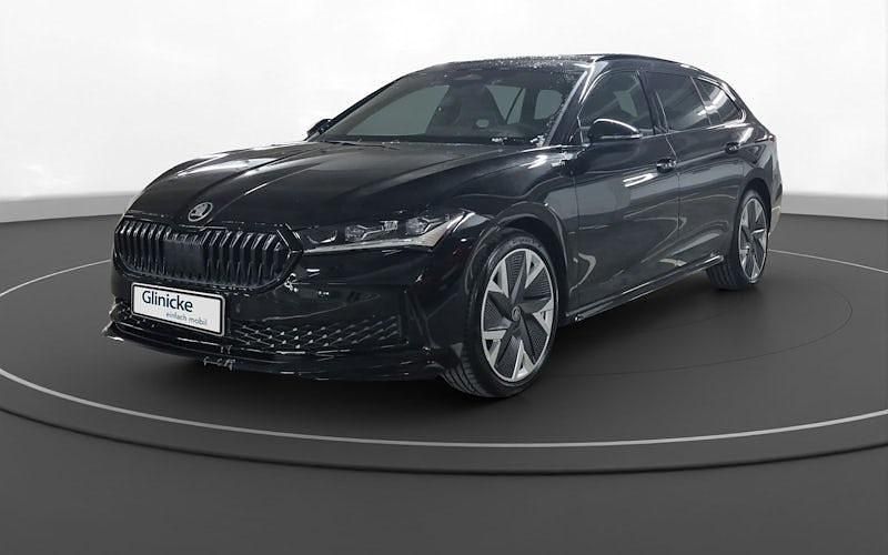 Neu Skoda Superb SportLine 150 PS (110 kW) 2026 Schwarz Kombi