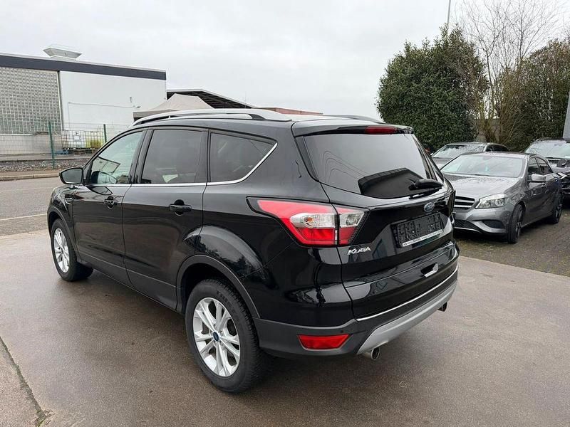Gebraucht Ford Kuga Titanium 150 PS (110 kW) 2017 Schwarz SUV