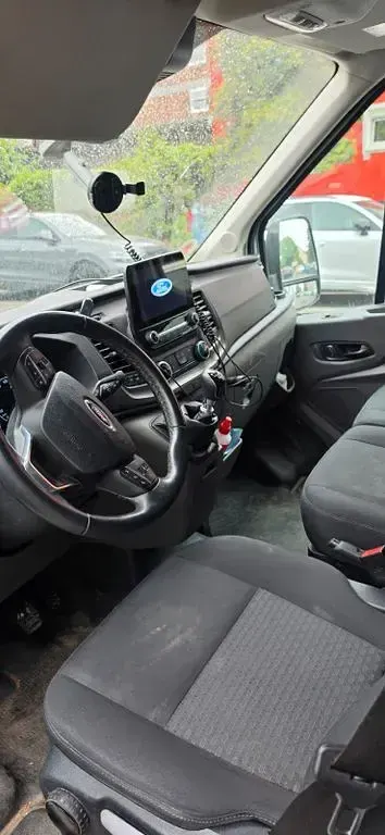 Używany Ford Transit 131 KM (96 kW) 2022 Biały Minivan