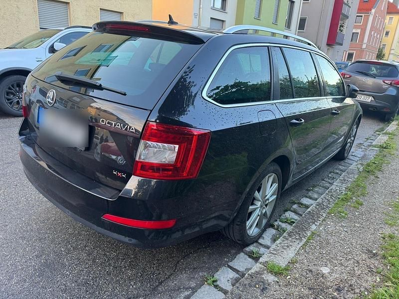 Gebraucht Skoda Octavia 180 PS (132 kW) 2013 Schwarz Kombi
