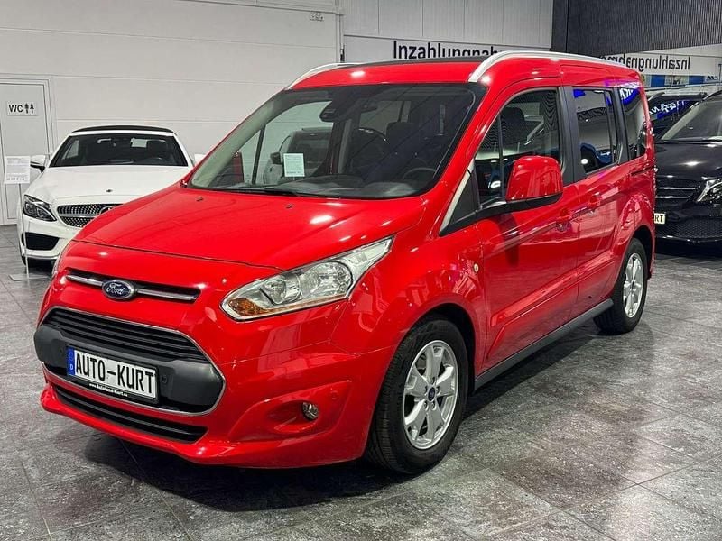 Gebraucht Ford Tourneo Connect Titanium 101 PS (74 kW) 2015 Race red Van / Kleinbus