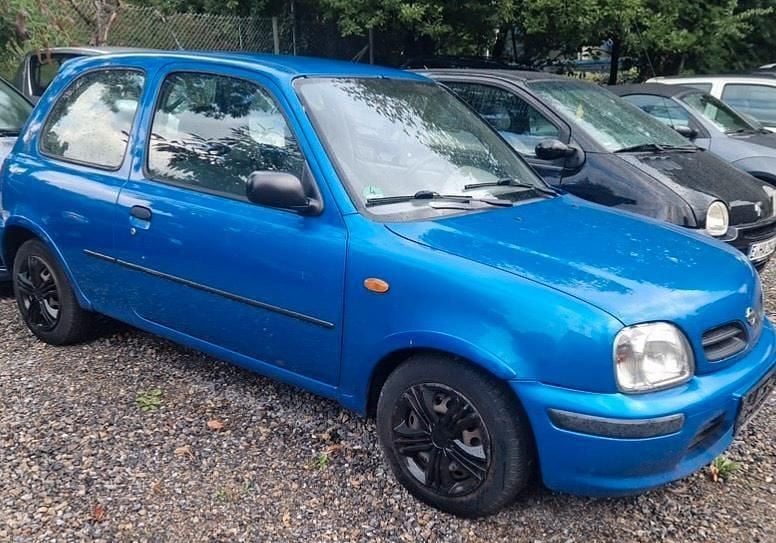 Blau Gebraucht 2000 Nissan Micra Kleinwagen | 900 € (Guter Preis) - Bild 1/2