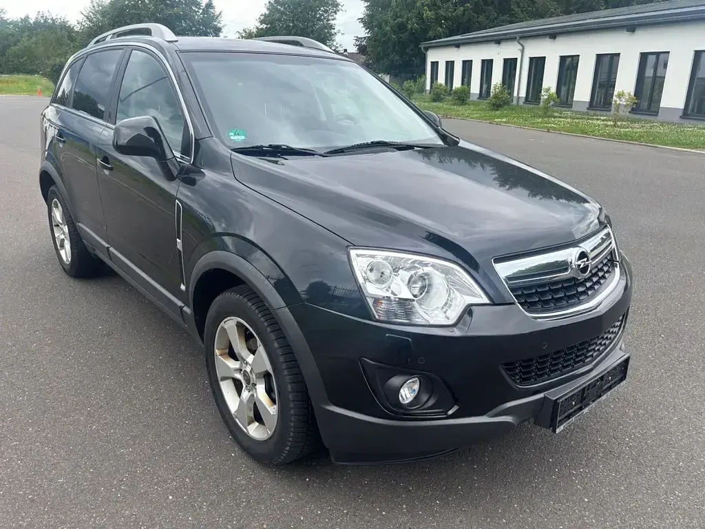 Gebraucht Opel Antara Design Edition 163 PS (119 kW) 2013 Schwarz SUV
