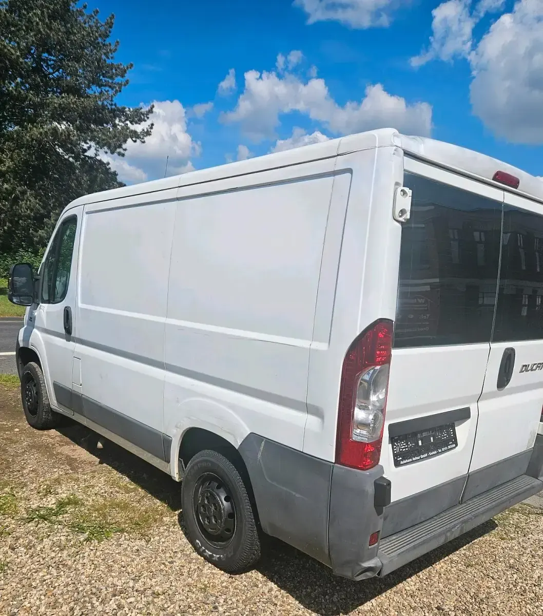 Second-hand Fiat Ducato 101 CP (74 kW) 2007 Alb Van