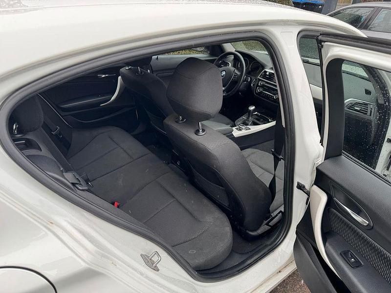 Gebraucht BMW 116 Sport Line 116 PS (85 kW) 2018 Weiß Kleinwagen