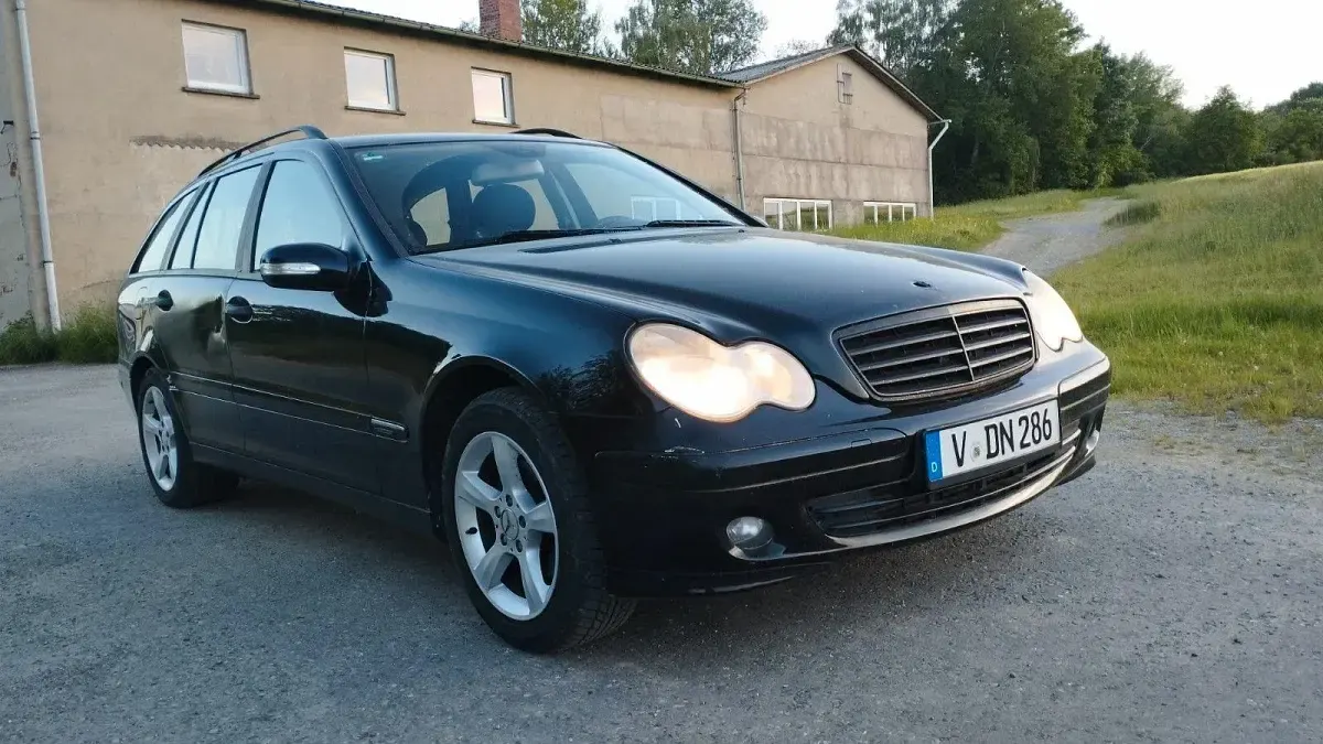 Gebraucht Mercedes C180 Elegance 143 PS (105 kW) 2006 Schwarz Kombi