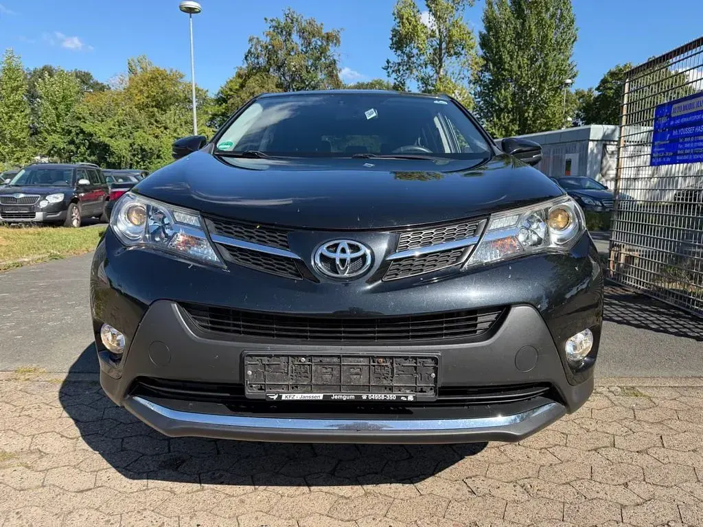 Gebraucht Toyota RAV4 Edition 150 PS (110 kW) 2014 Schwarz SUV