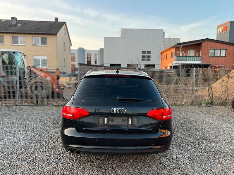 Gebraucht Audi A4 177 PS (130 kW) 2014 Grau Kombi