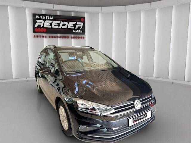 Schwarz Gebraucht 2018 VW Golf VII Comfortline Limousine | 16.950 € (Fairer Preis) - Bild 1/4