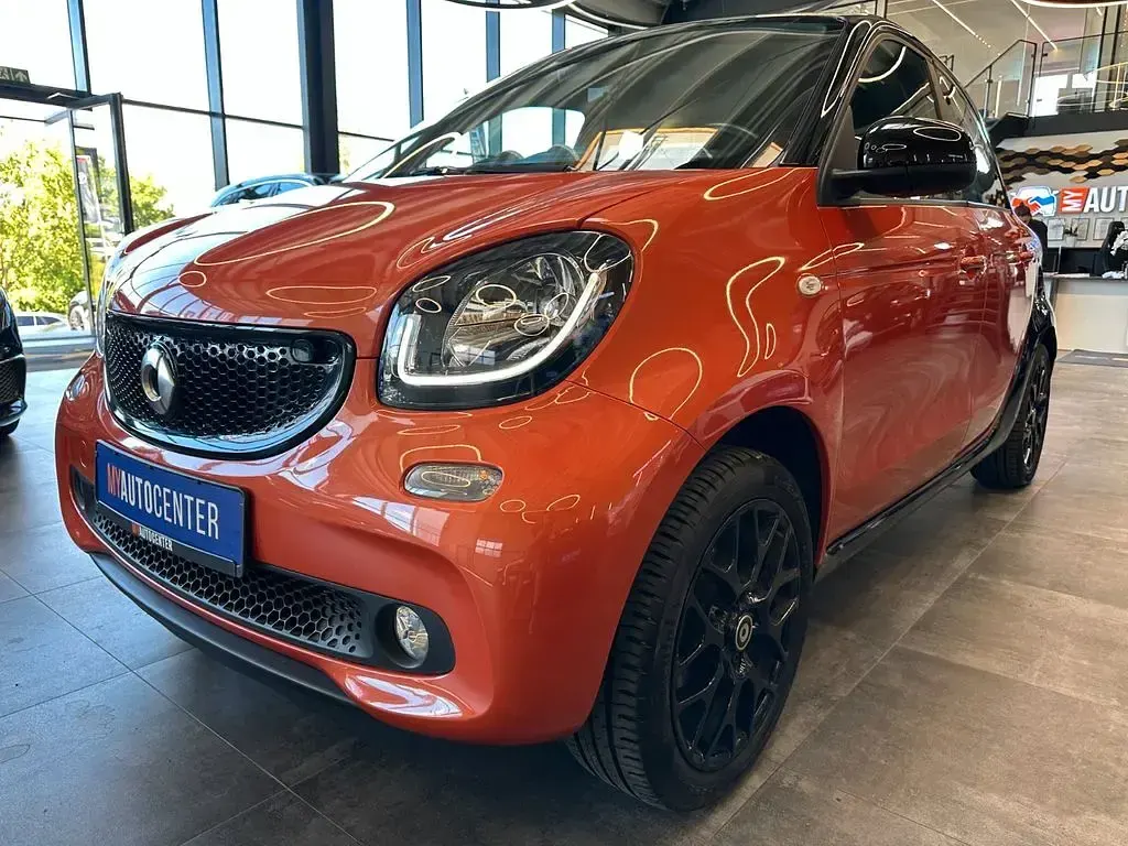 Gebraucht Smart ForFour 71 PS (52 kW) 2016 Schwarz Kleinwagen