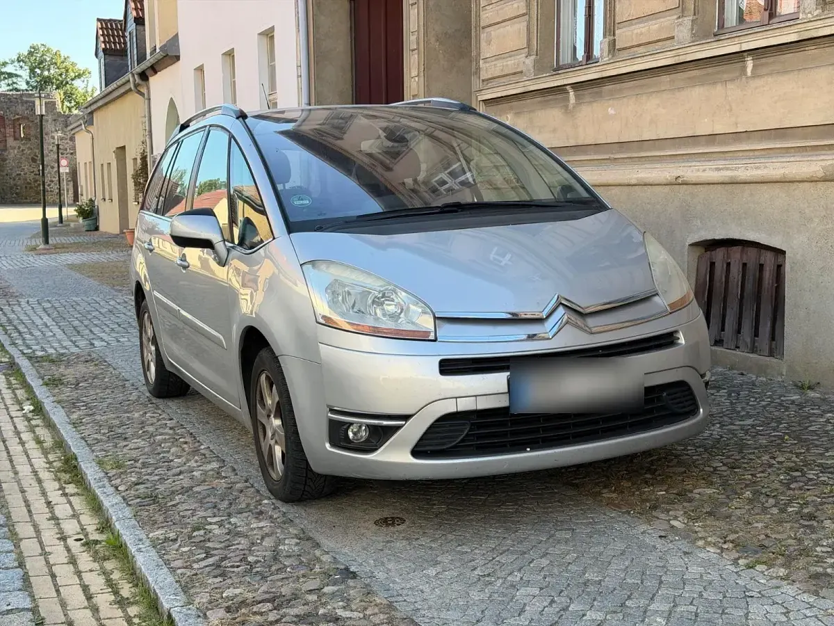 Gebraucht Citroën C4 120 PS (88 kW) 2010 Grau Limousine