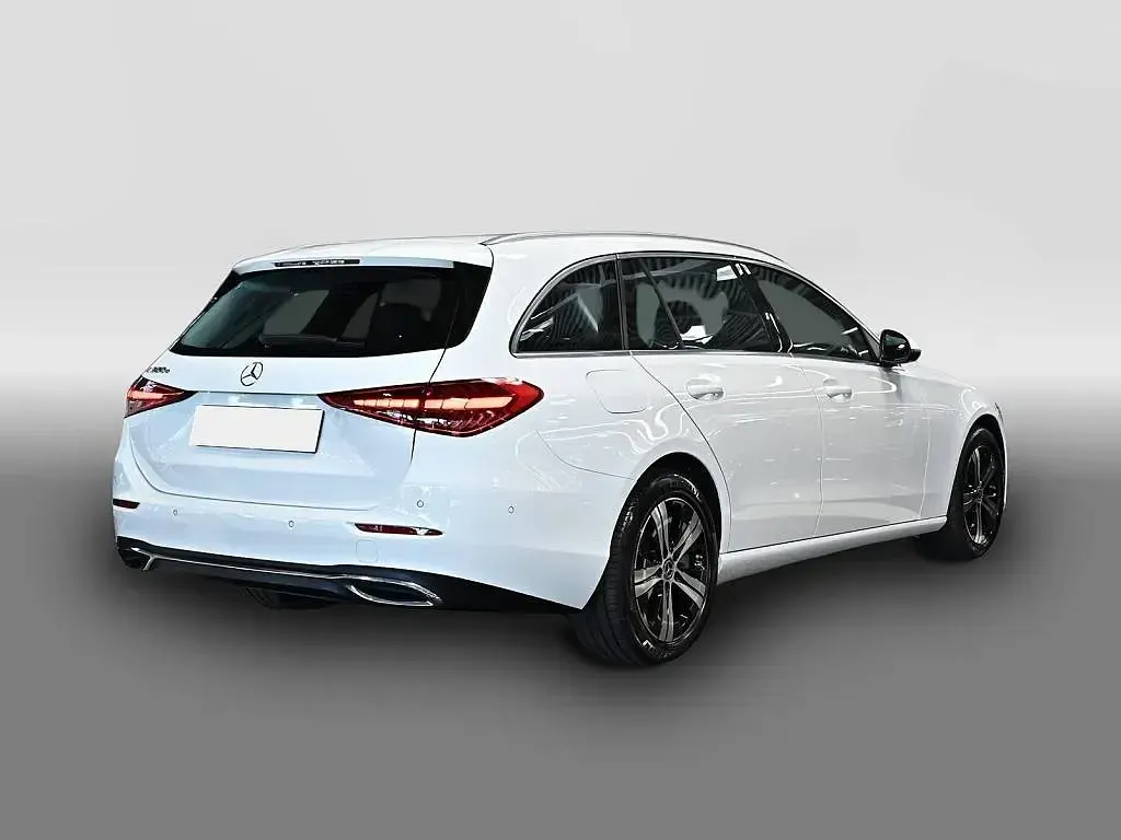 Usata Mercedes C300 204 CV (150 kW) 2025 Bianco Station wagon