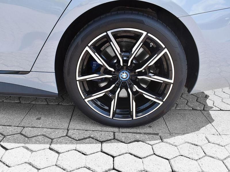 Gebraucht BMW i4 Performance 400 kW (544 PS) 2023 M brooklyn grau Limousine