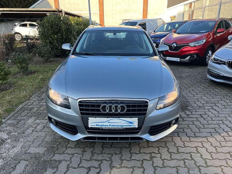 Gebraucht Audi A4 Ambiente 143 PS (105 kW) 2011 Quarzgrau metallic Kombi