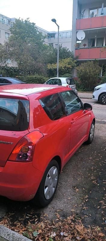 Gebraucht Suzuki Swift 92 PS (67 kW) 2010 Rot Kleinwagen