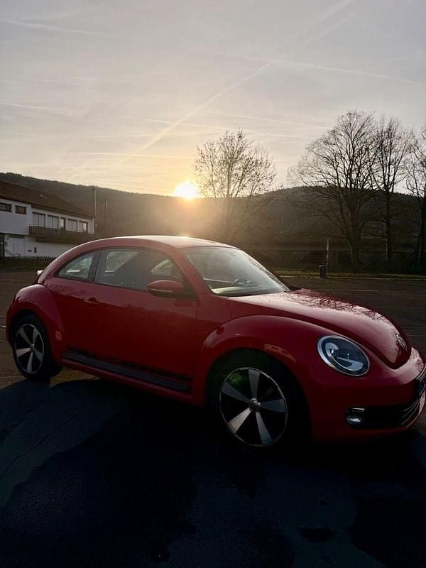 Usata VW Beetle 160 CV (117 kW) 2012 Rosso Utilitaria