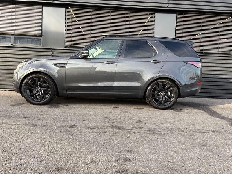 Grau Gebraucht 2017 Land Rover Discovery 5 SE SUV | 18.700 € (Fairer Preis) - Bild 1/4