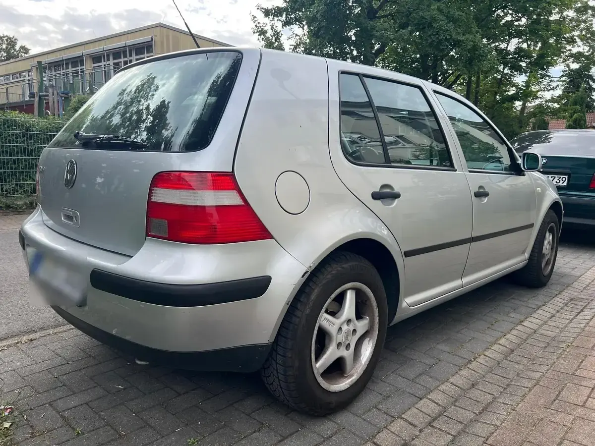 Gebraucht VW Golf IV 75 PS (55 kW) 2003 Silber Limousine