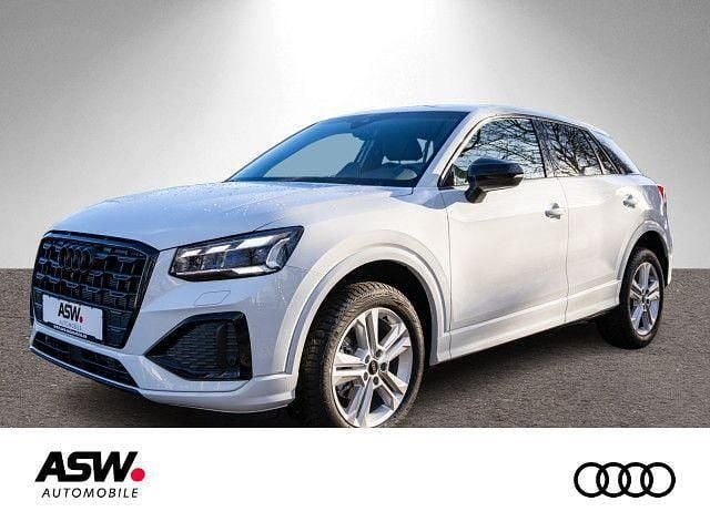 Gletscherweiß metallic Neu 2025 Audi Q2 Advanced Plus SUV | 33.890 € (Fairer Preis) - Bild 1/4